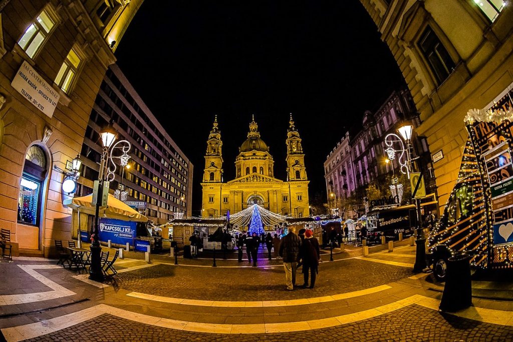 Aplankyk kalėdinę mugę Budapešte!